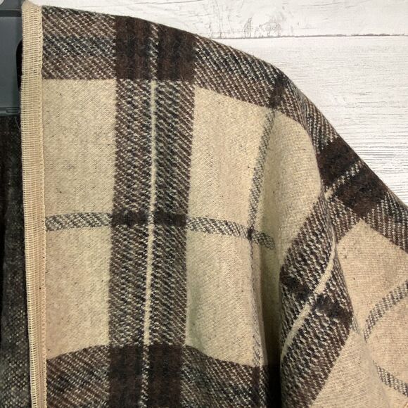 Marcus Adler Brown Tan Plaid Flannel Poncho Cape Women One Size - Picture 2 of 4